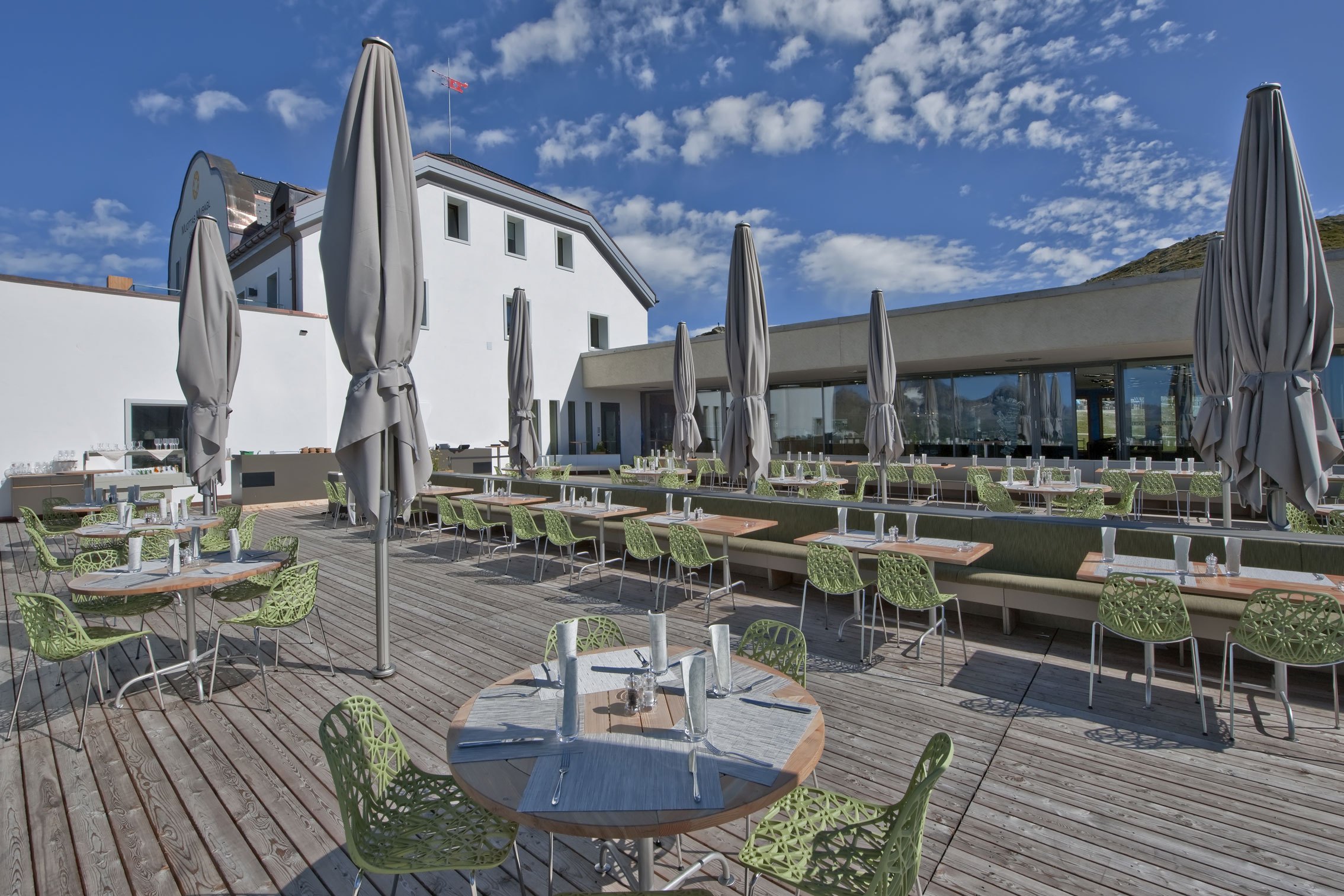Bergrestaurant Muottas Muragl, © Engadin St. Moritz Mountains AG