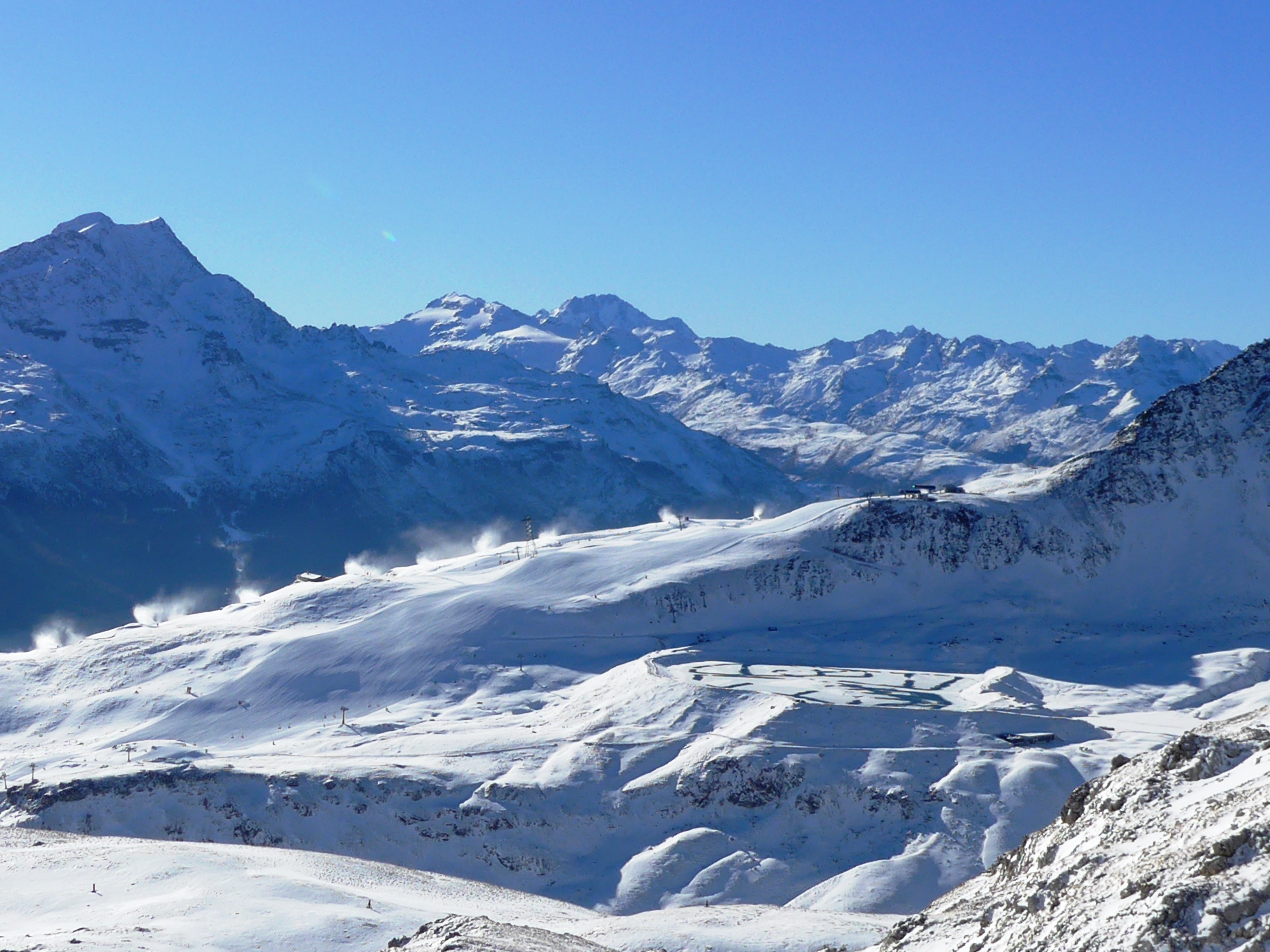 Beschneiung Corviglia, © Engadin St. Moritz Mountains AG